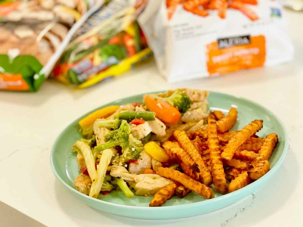 frozen food meal chicken fries veggies