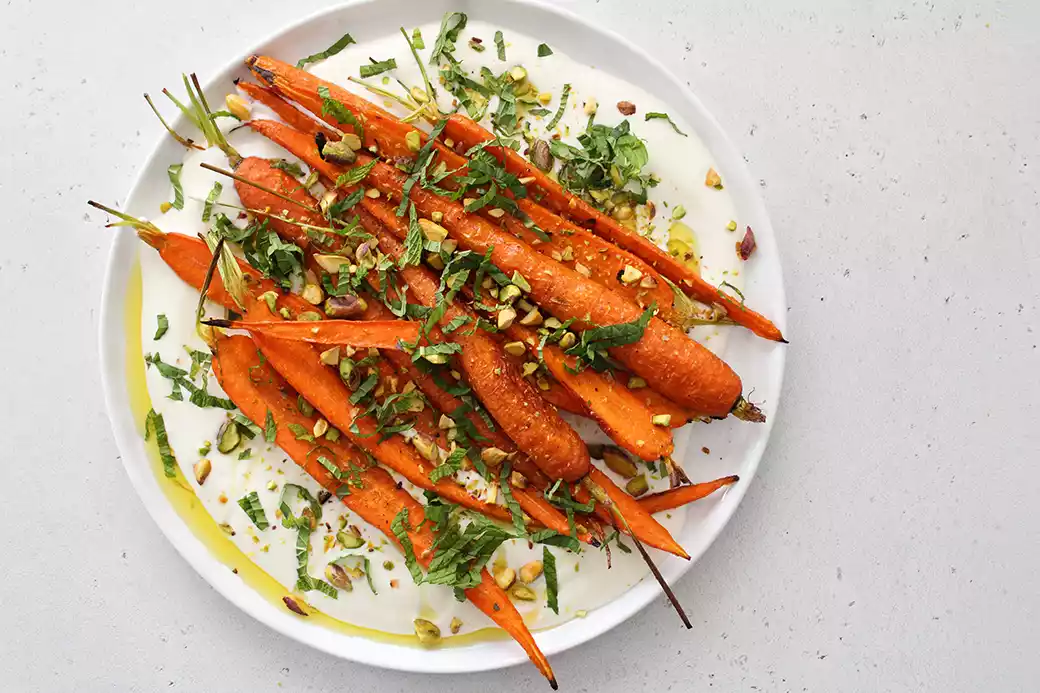 Roasted carrots with sauce