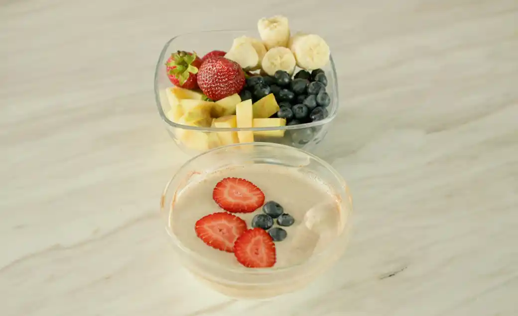 Cinnamon, Honey, Vanilla Greek Yogurt Fruit Dip recipe