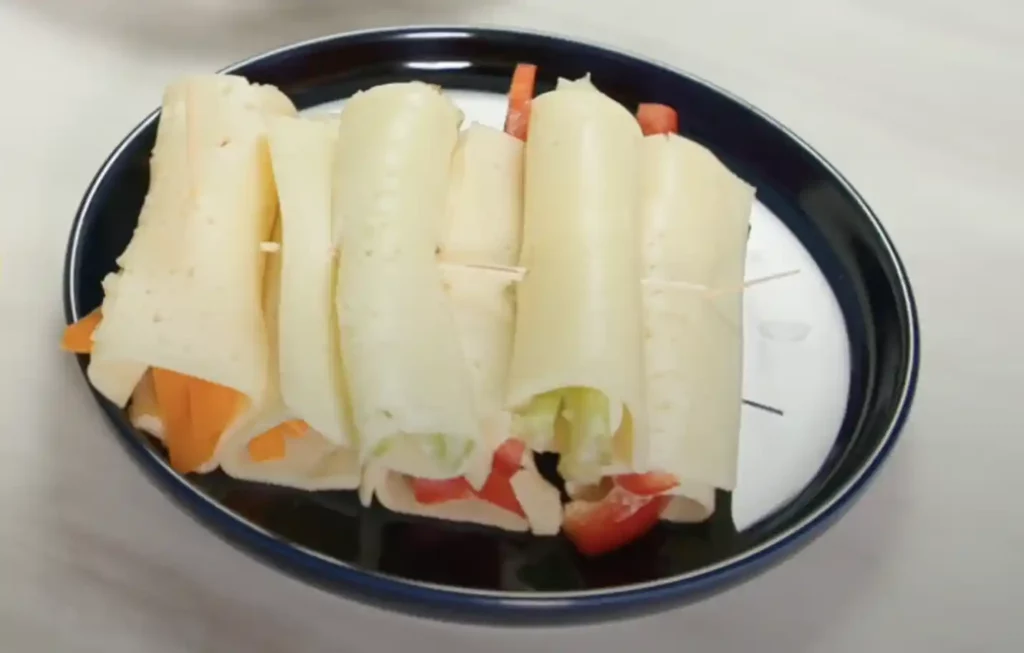 Cheese and Veggie Roll Ups