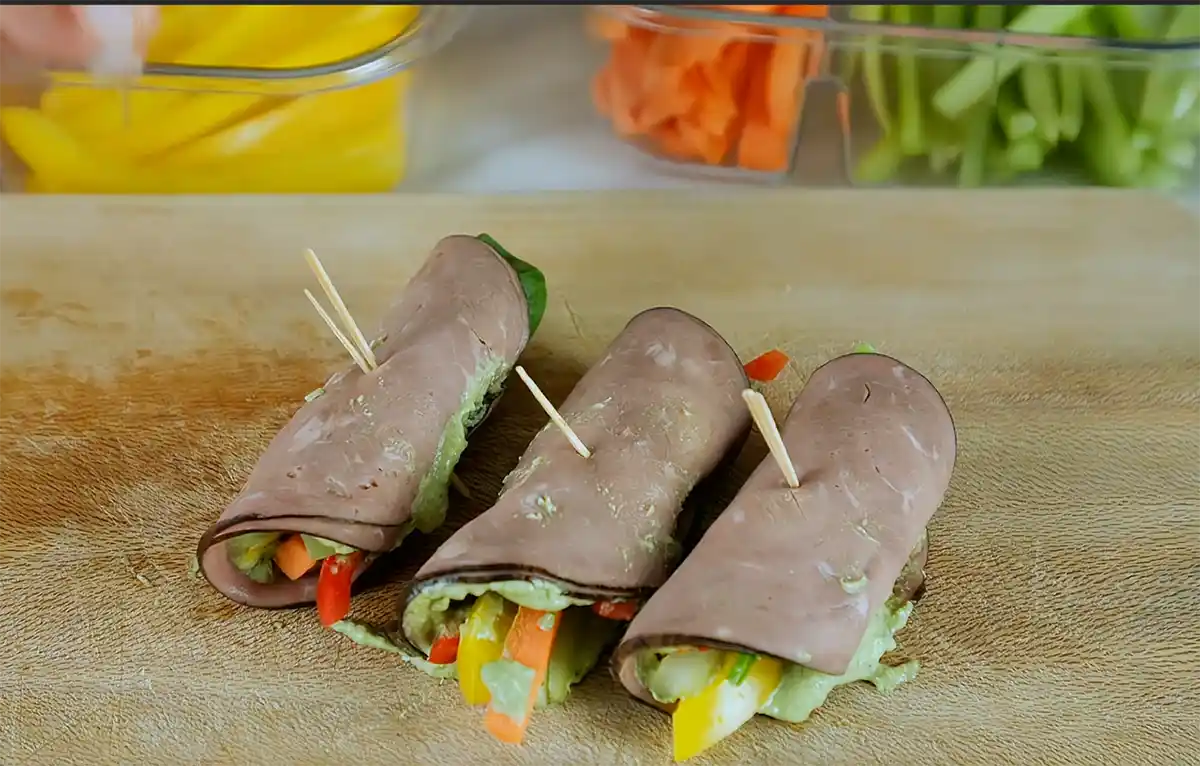 Beef and veggie roll ups with cottage cheese pesto