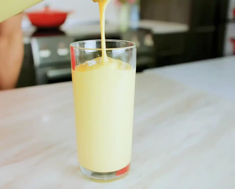 golden mango cinnamon smoothie